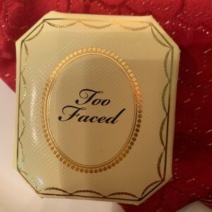 Too Faced Canary Diamond Highlighter